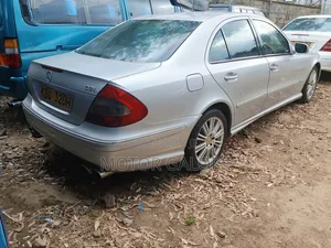 Mercedes-Benz E320 2004 Silver