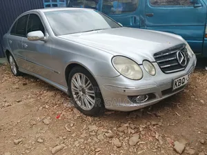 Mercedes-Benz E320 2004 Silver