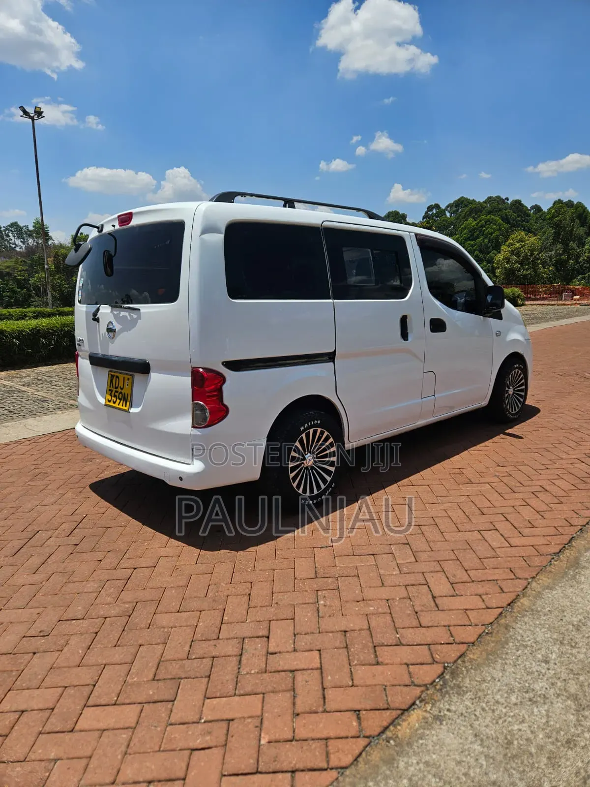 Nissan Vanette 2016 White