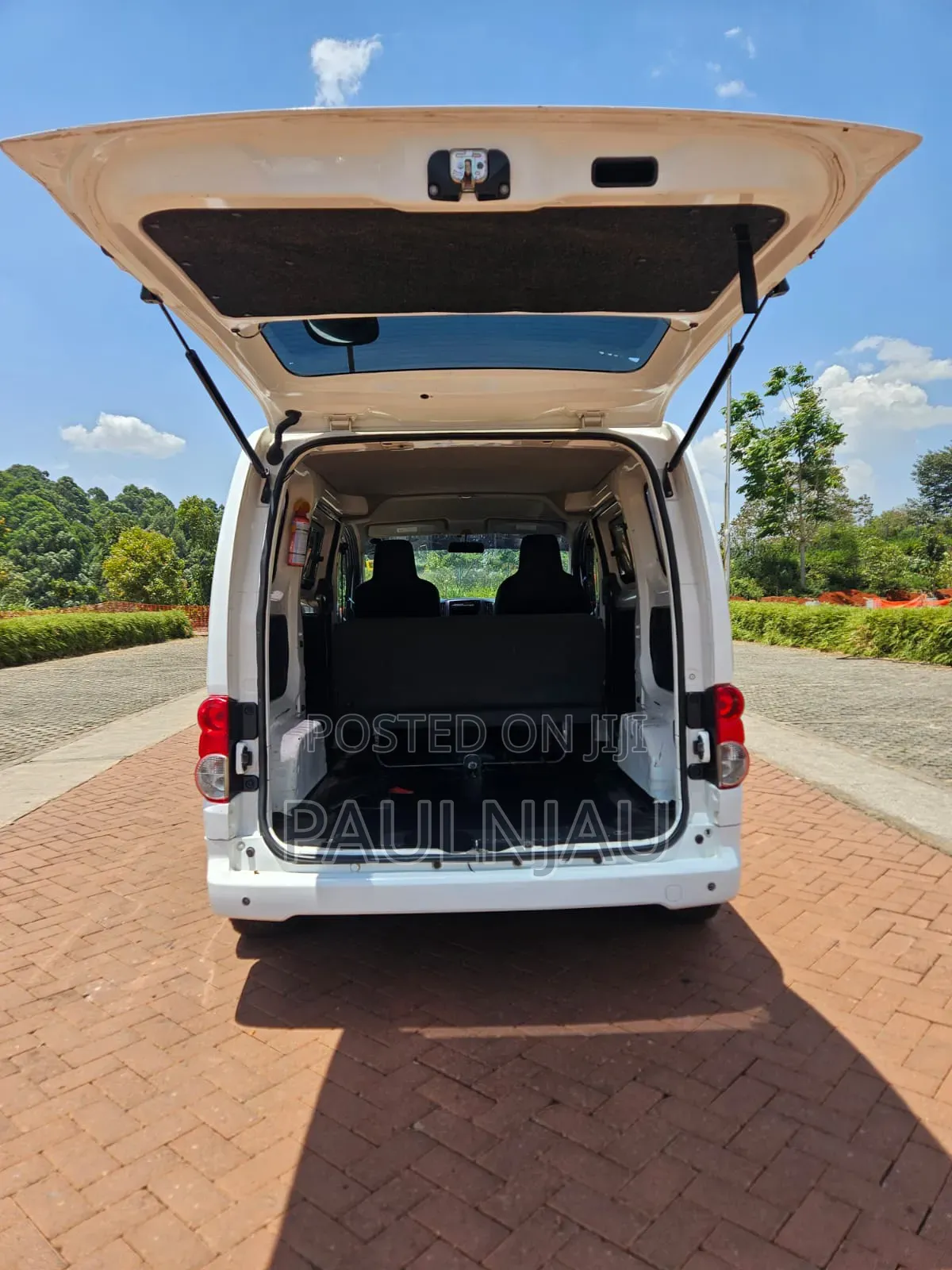 Nissan Vanette 2016 White