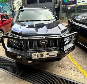 Toyota Land Cruiser Prado 2.8 2018 Blue