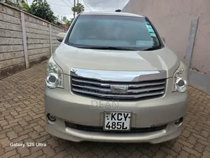 Toyota Noah 2012 Brown