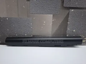 HP LA04 Notebook Battery.