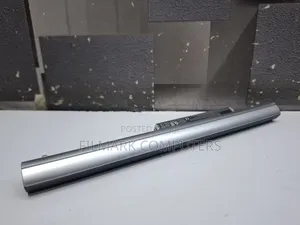 HP LA04 Notebook Battery.