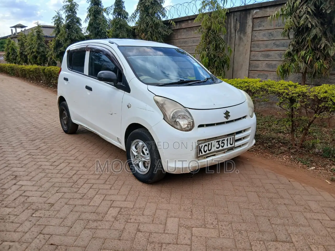 Suzuki Alto 2014 White
