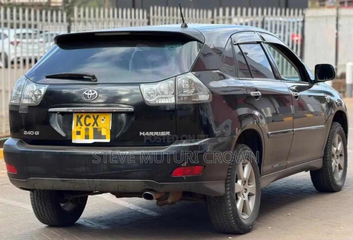 Toyota Harrier 2.4 2012 Black