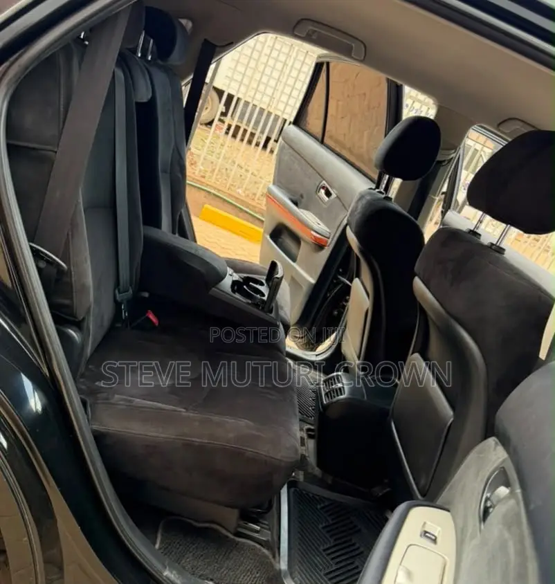 Toyota Harrier 2.4 2012 Black