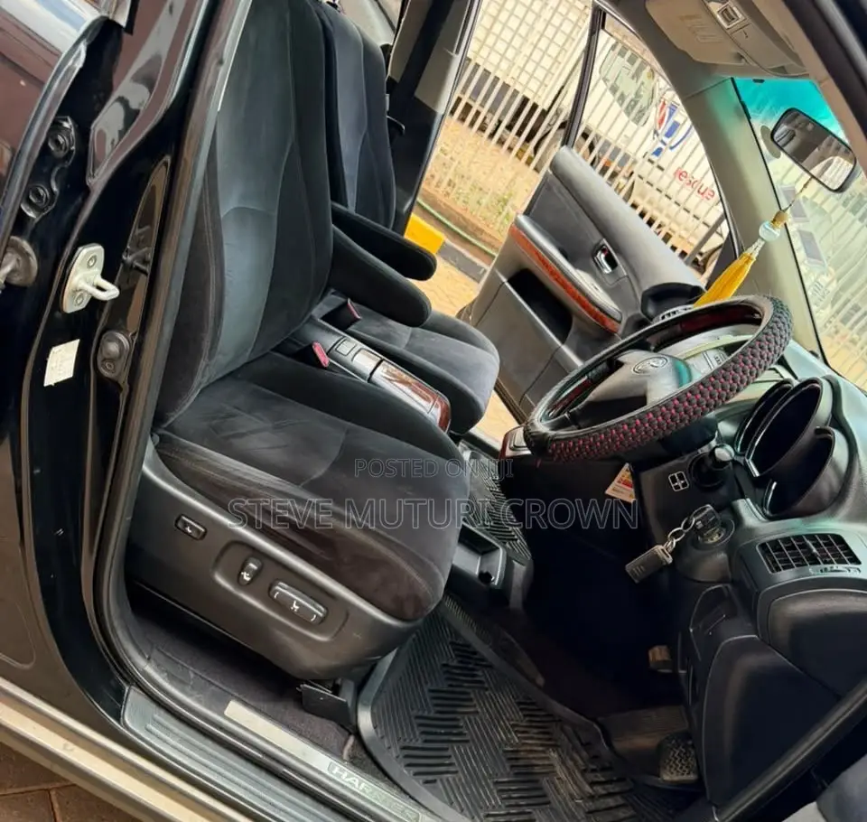 Toyota Harrier 2.4 2012 Black