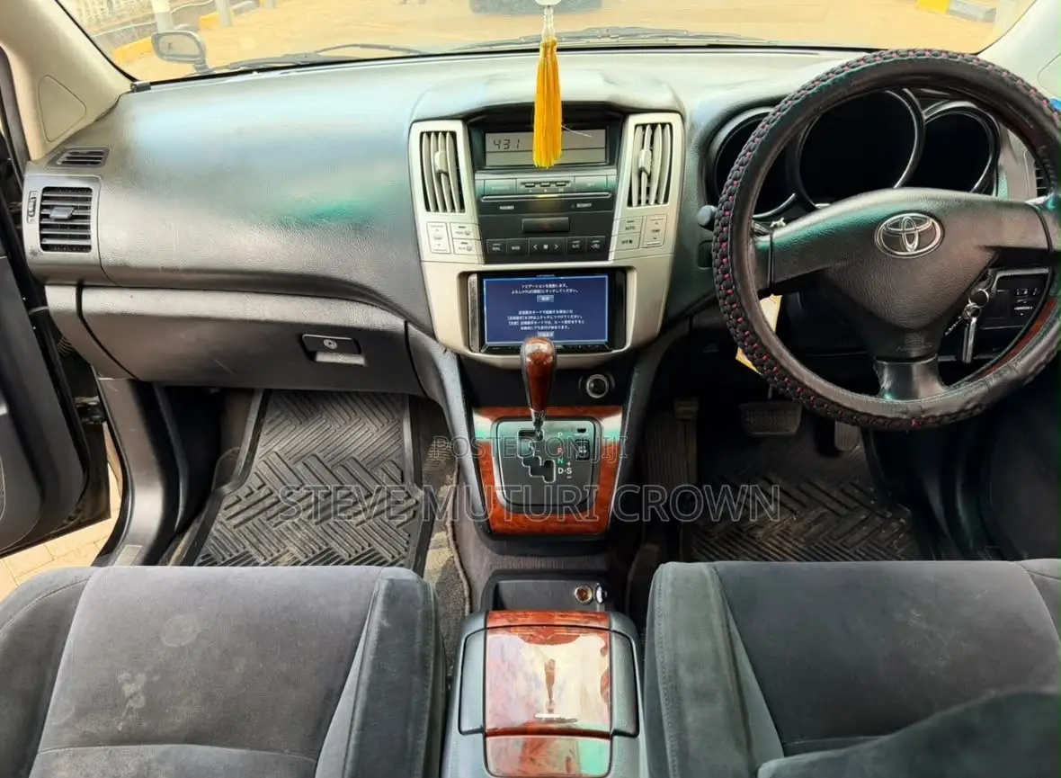 Toyota Harrier 2.4 2012 Black