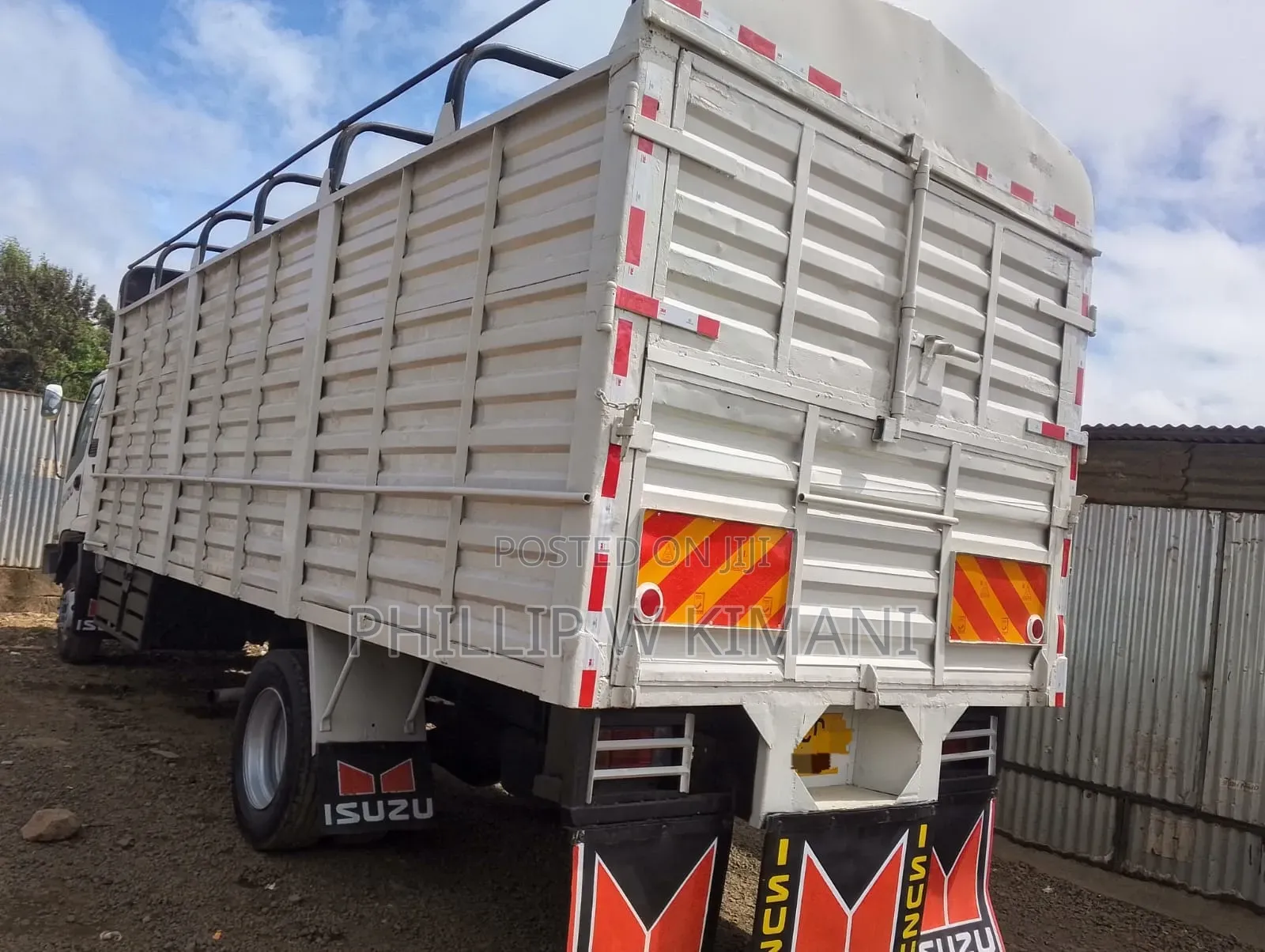 Isuzu FRR KCD 2014 White