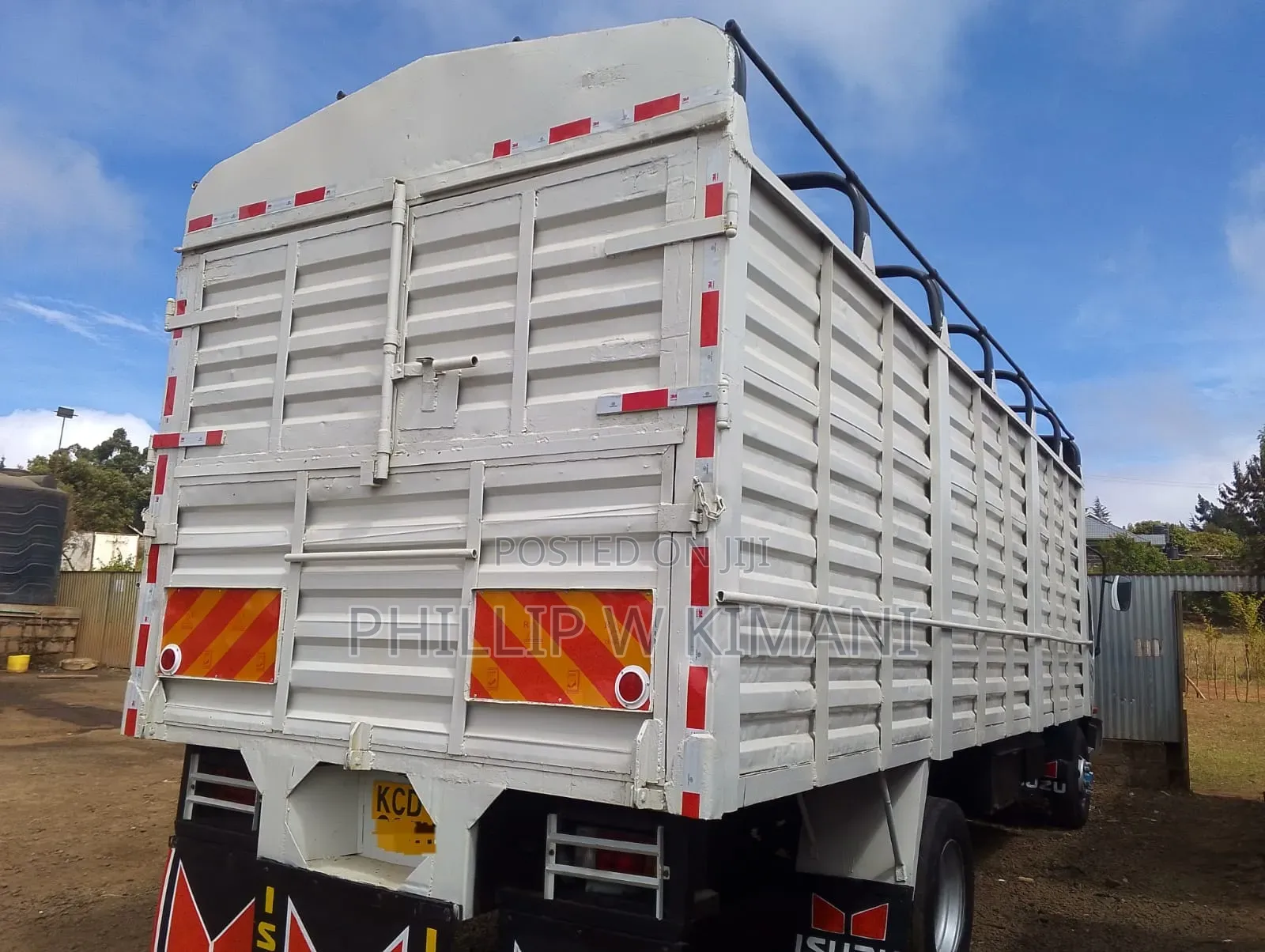 Isuzu FRR KCD 2014 White