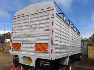 Isuzu FRR KCD 2014 White