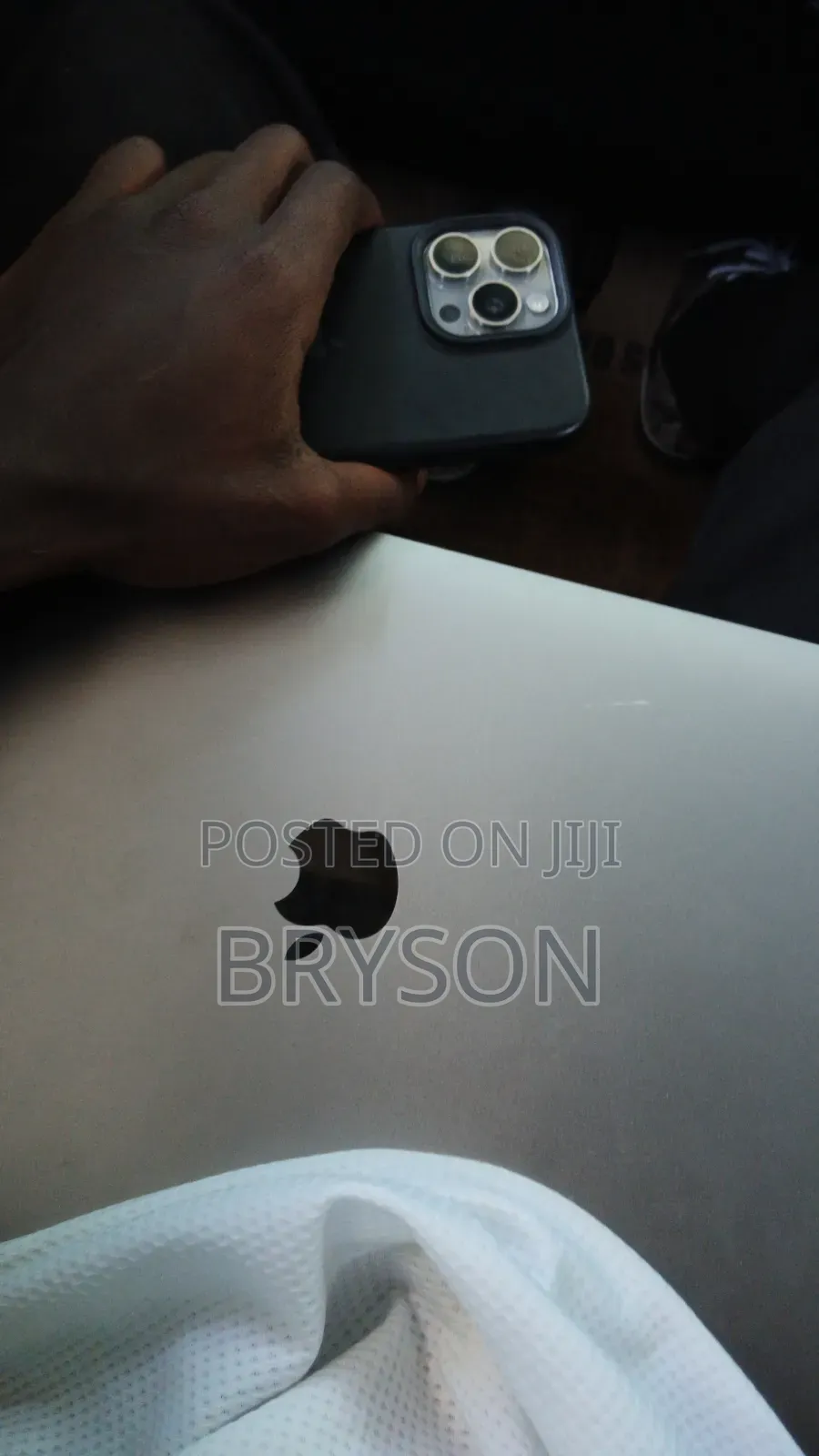 Laptop Apple MacBook Pro 2017 16GB Intel Core i5 SSD 250GB