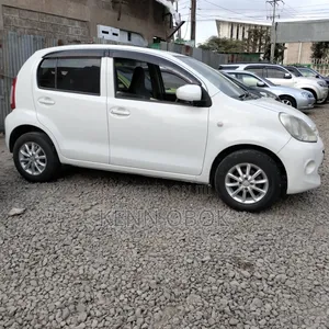 Toyota Passo 1.0 FWD 2015 White
