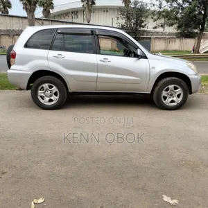 Toyota RAV4 Automatic 2004 Silver