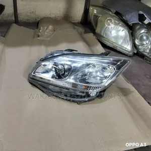 Toyota Mark X Zio Non Xenon Headlamp, Shiny Ex Japan Motor Parts