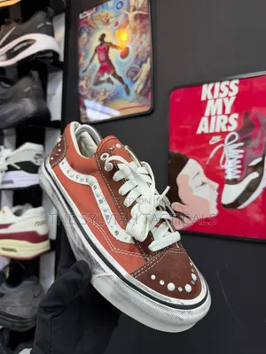 Vans LX Old Skool 36 Pearlized in Rust Bronze