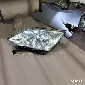 Honda CR-V Model 2008 Non Xenon Headlamp, Clean Ex Japan Motor Parts