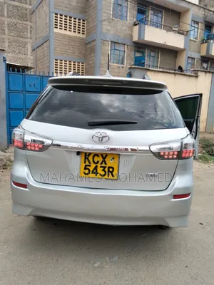 Toyota Wish 2012 Silver