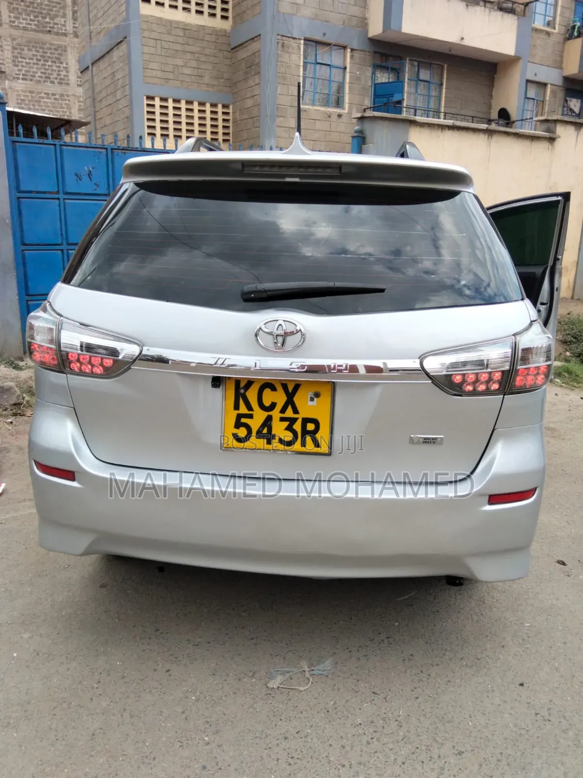 Toyota Wish 2012 Silver