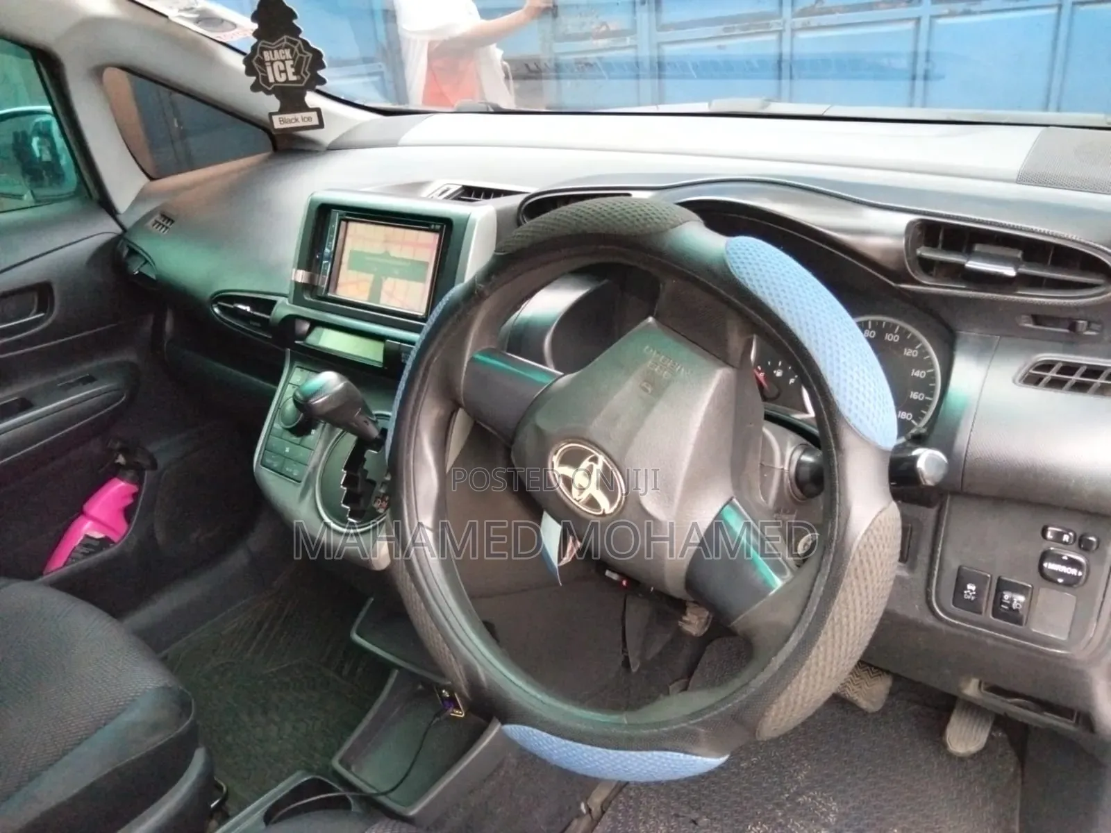 Toyota Wish 2012 Silver