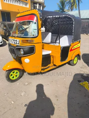 Bajaj RE 2023 Yellow