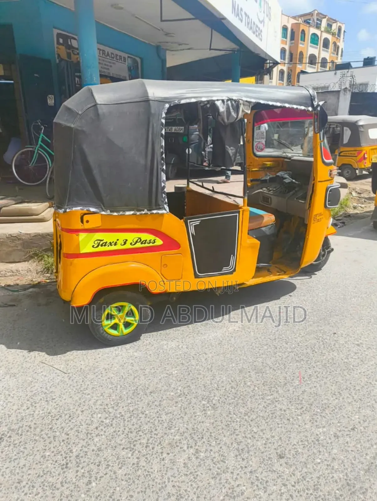 Bajaj RE 2023 Yellow