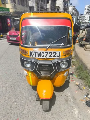 Bajaj RE 2023 Yellow