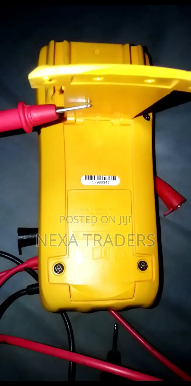 Fluke 179 True RMS Multimeter.