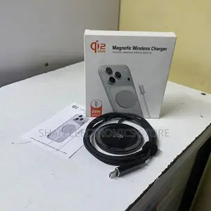 Portable Disc Shaped Q12 Magnetic Wireless Phone Charger