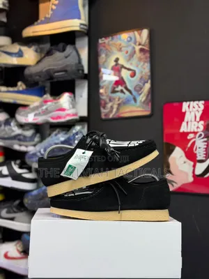 Clarks Originals Wallabee Skeleton (Black Suede).