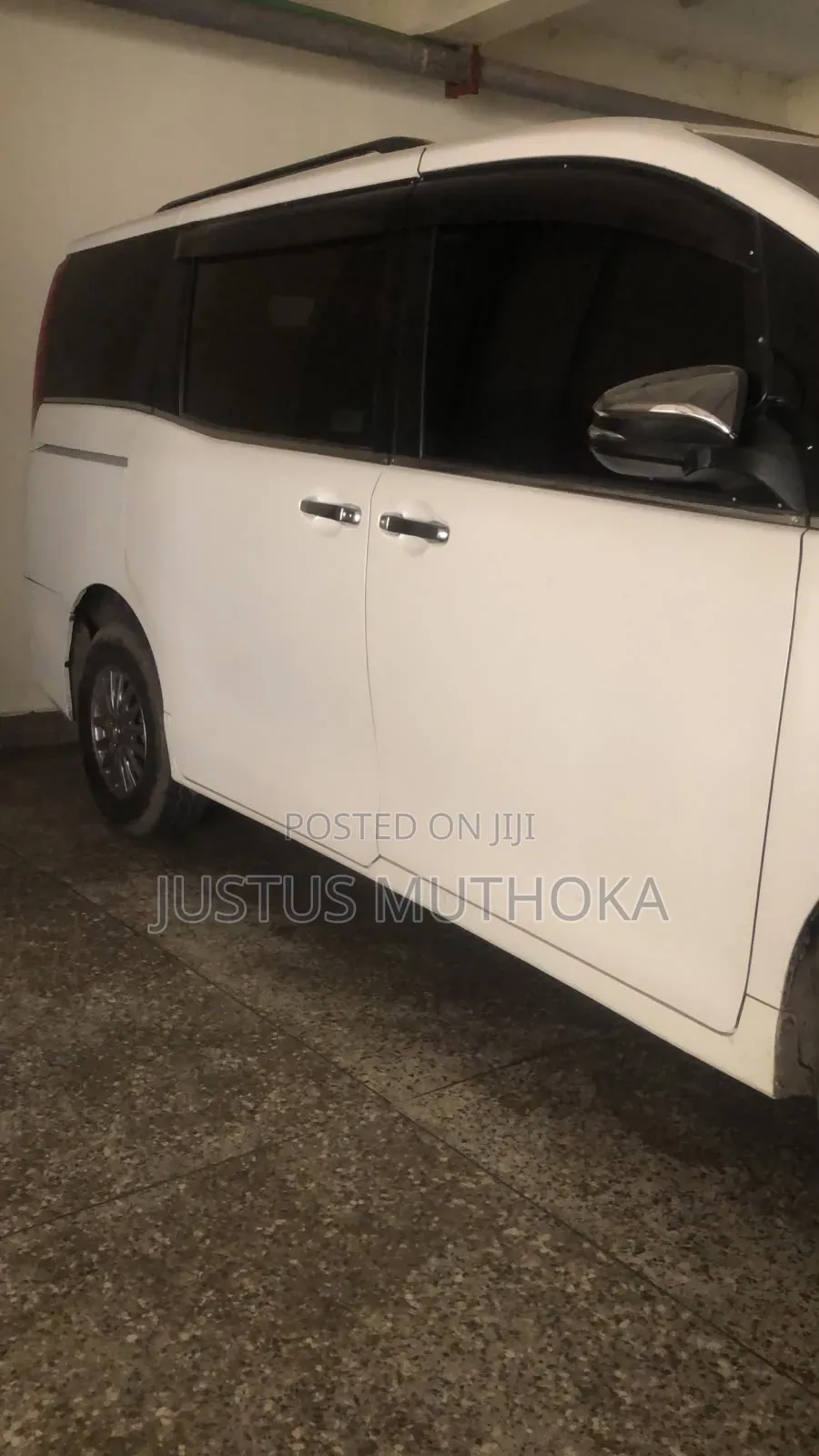 Toyota Noah 2017 White