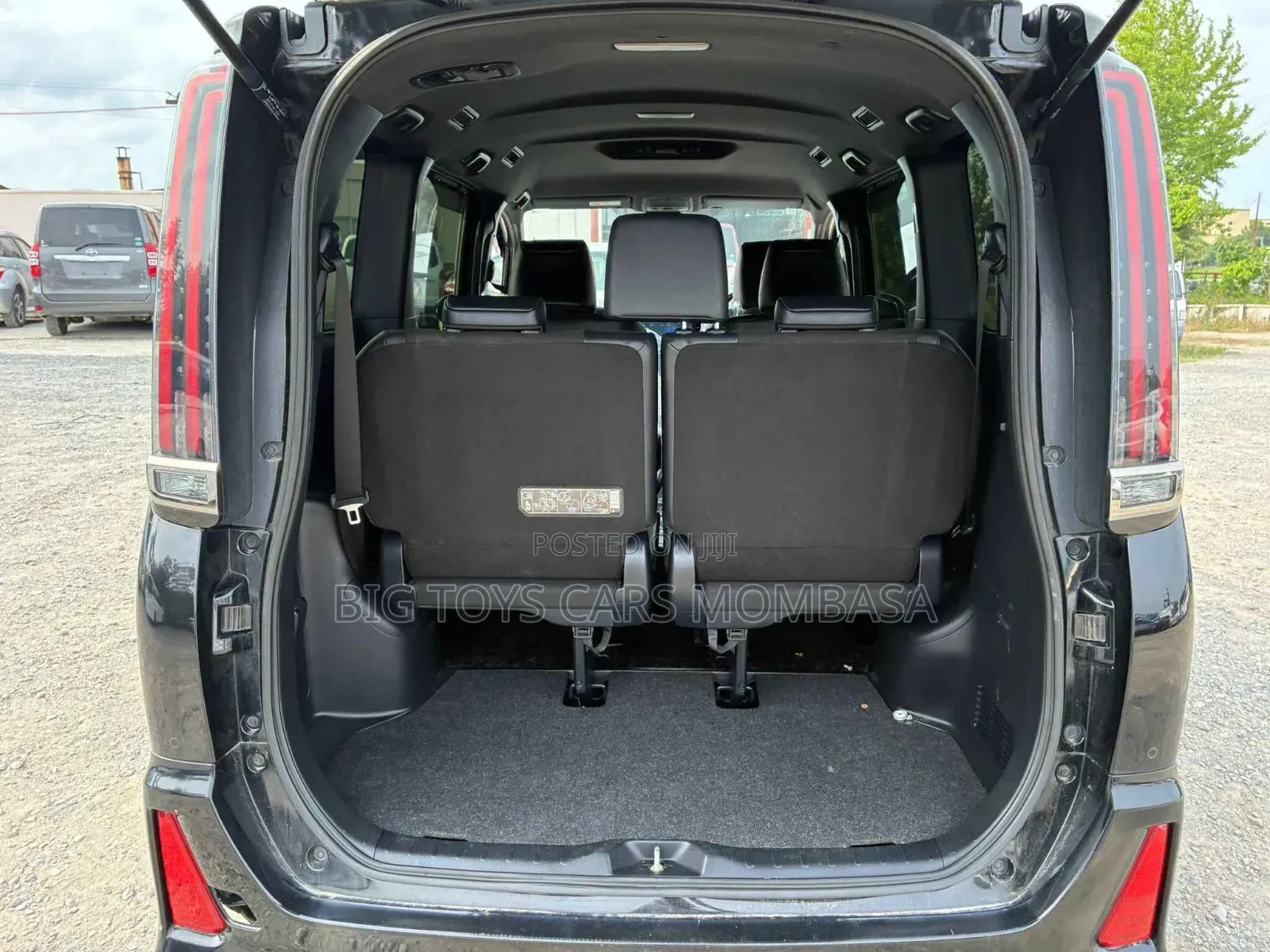 Toyota Noah 2020 Black