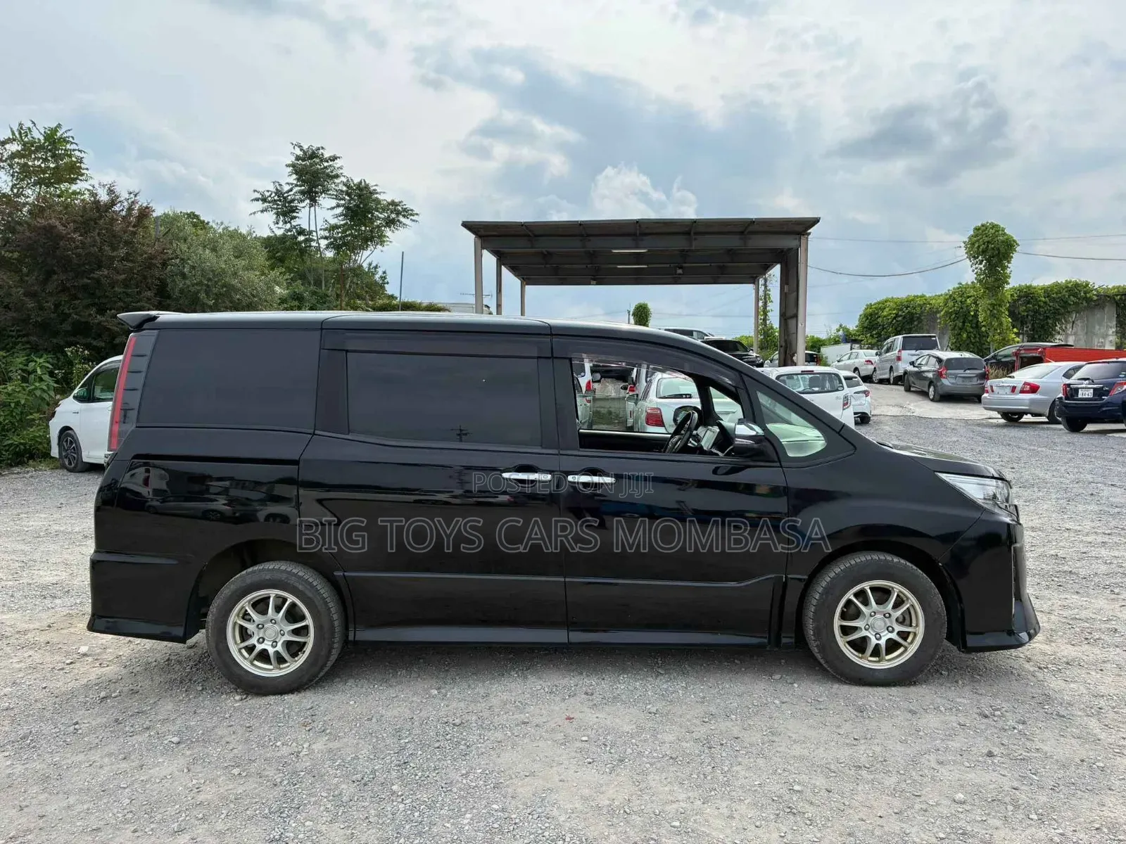 Toyota Noah 2020 Black