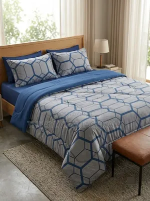 *Cotton Binded Duvet* Size: 7*8 Pillowcases: 2pcs Bedsheet: