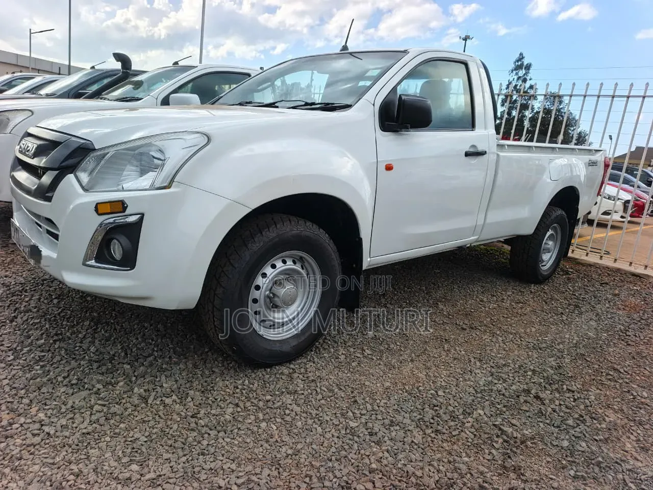 Isuzu D-MAX 2017 White