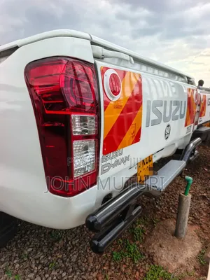 Isuzu D-MAX 2017 White