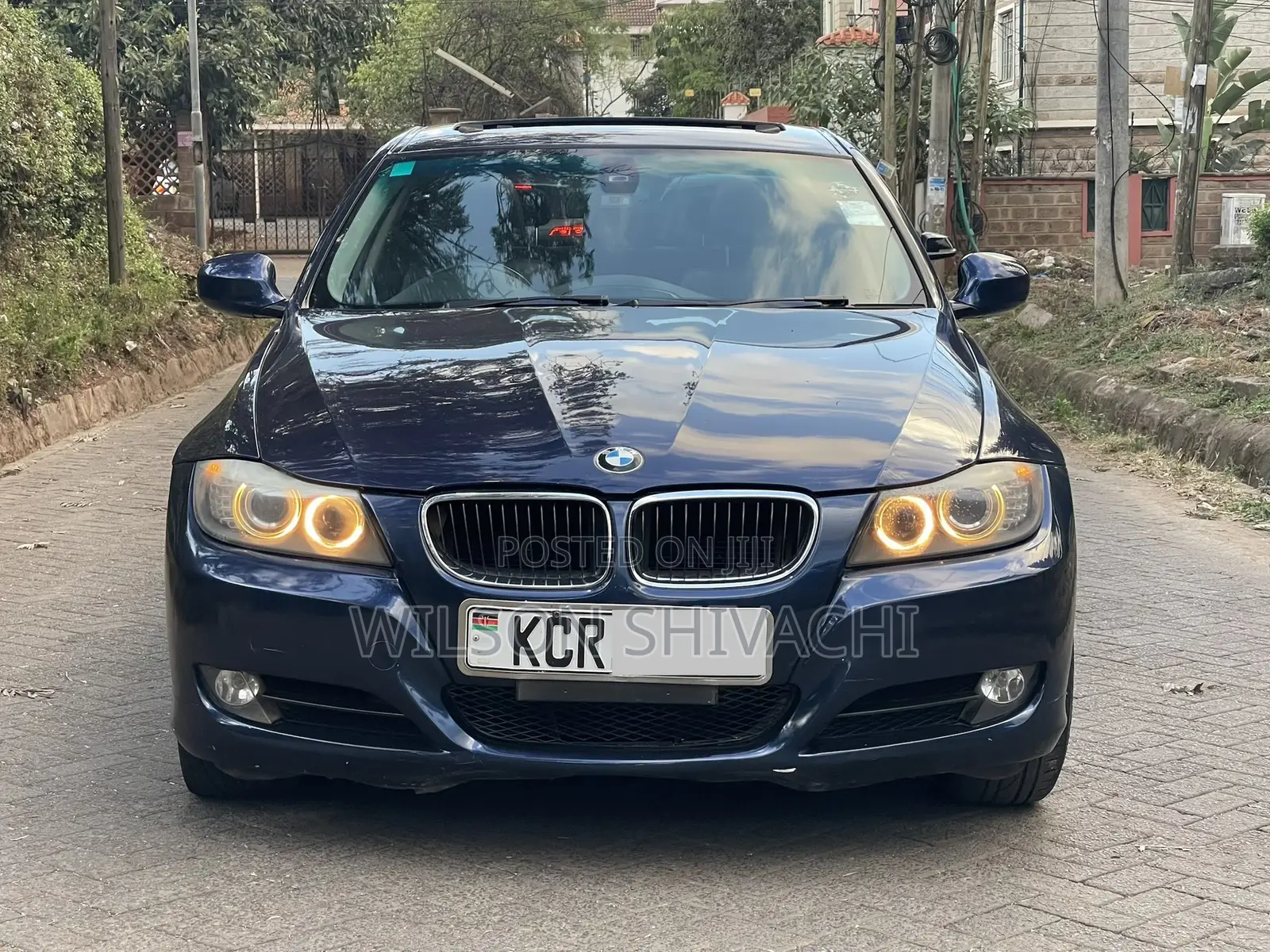 BMW 320i 2012 Blue