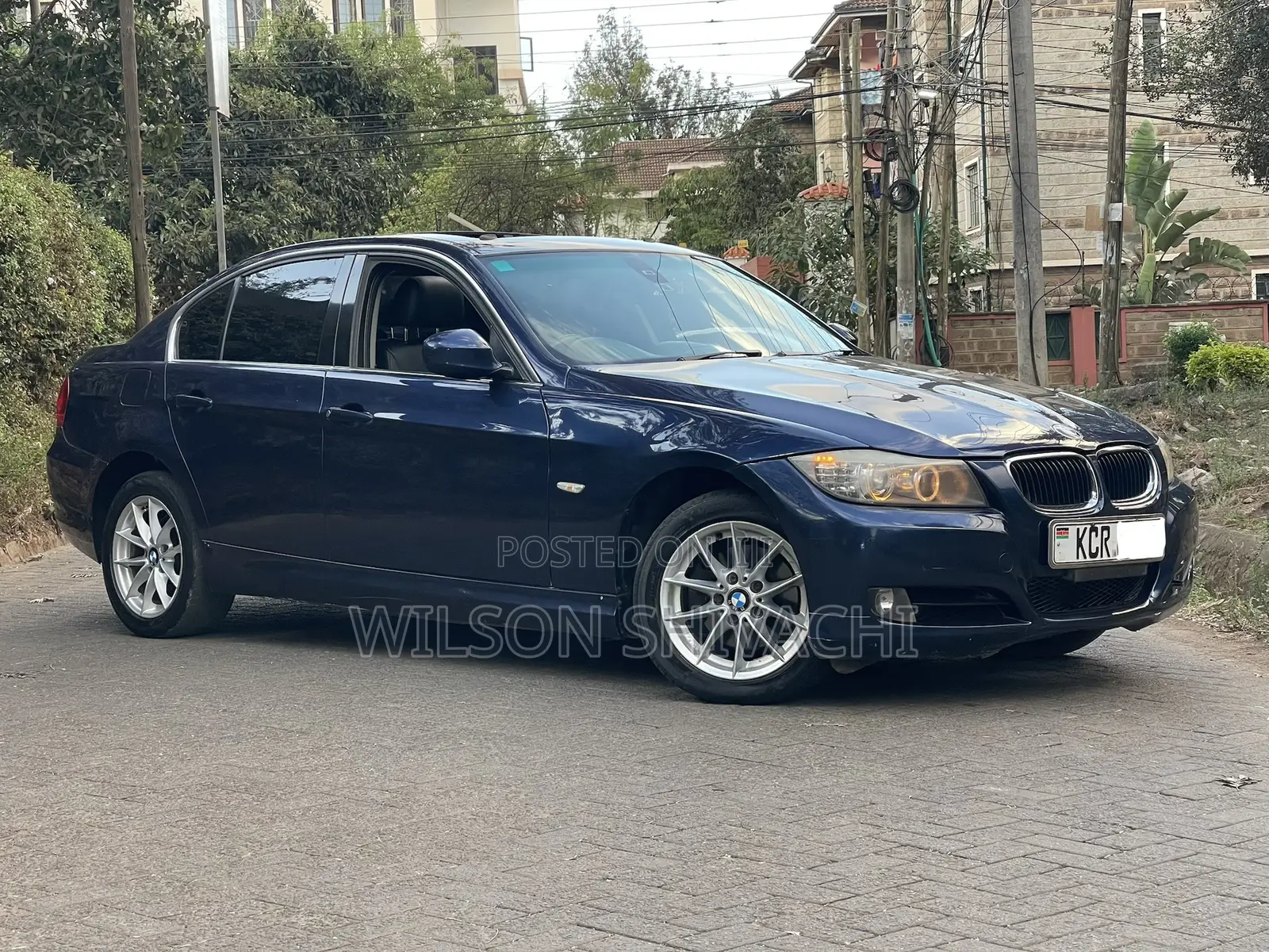 BMW 320i 2012 Blue