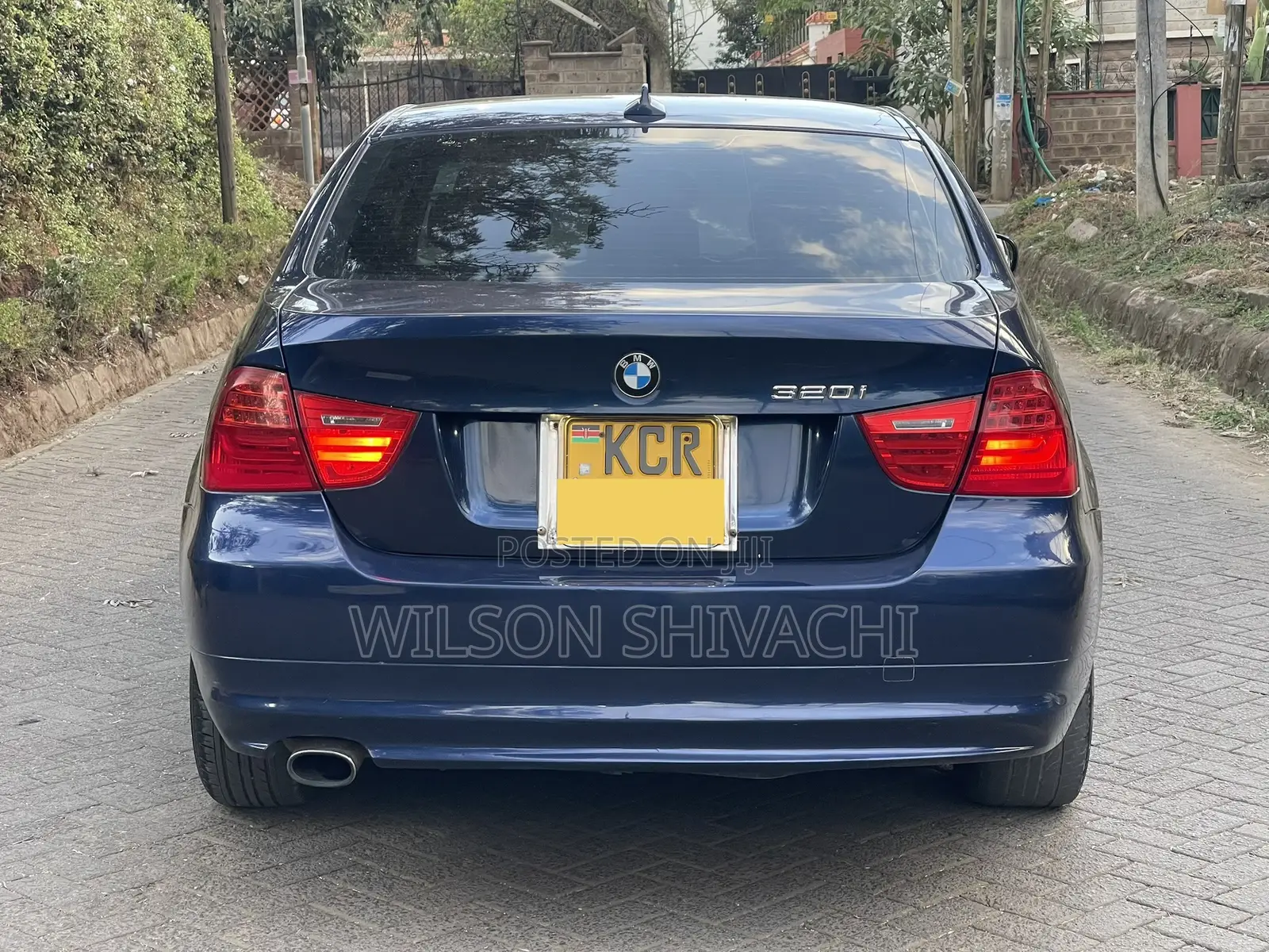 BMW 320i 2012 Blue