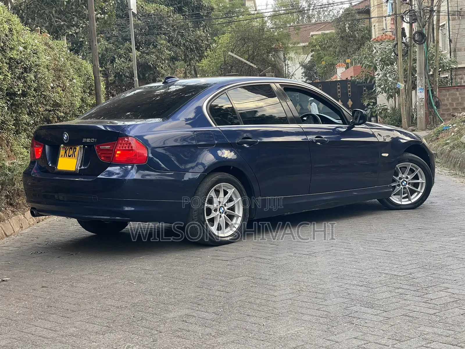 BMW 320i 2012 Blue