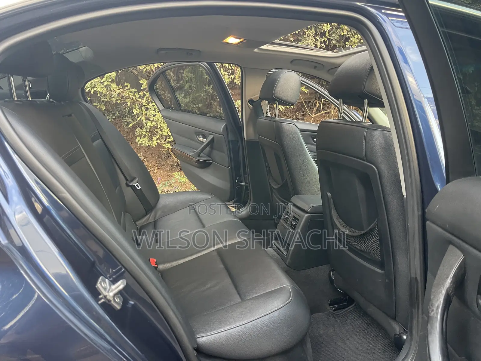 BMW 320i 2012 Blue