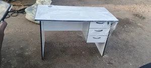 1.2m Whitish Desk