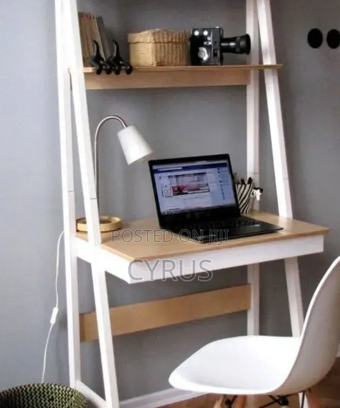 Modern Floating String Table