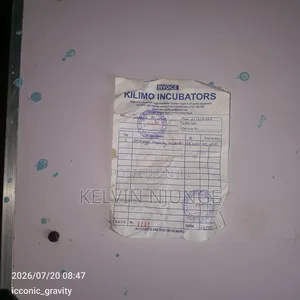 Incubator Machine 204 Eggds