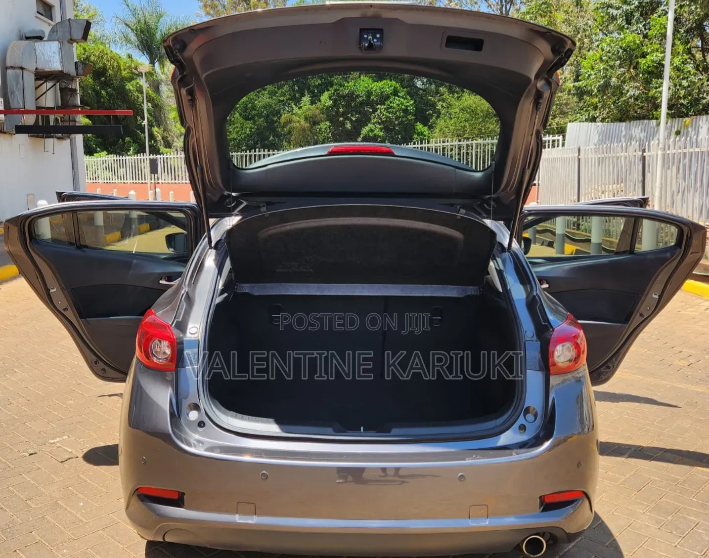 Mazda Axela 2019 Gray
