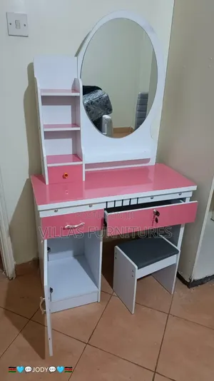 Girls Dressing/Make Up Table