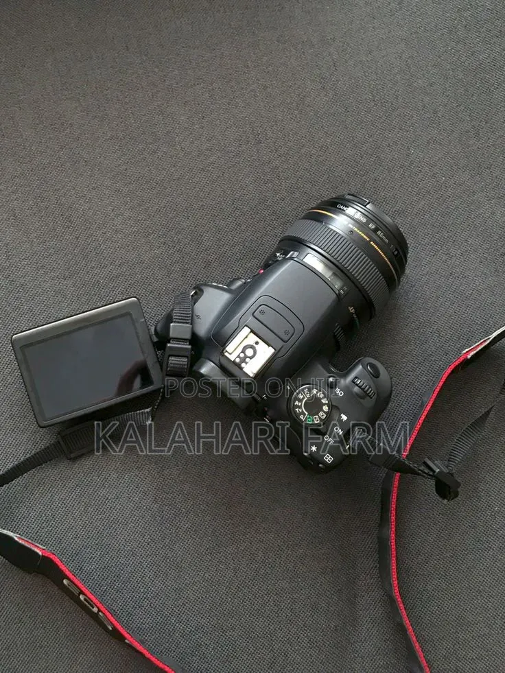 Canon 700D Camera