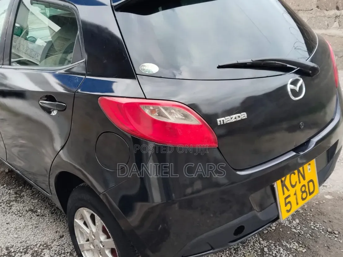 Mazda Demio 2010 Blue