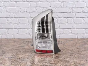Tail Lamp / Taillight Toyota Prius 2009 - 2011
